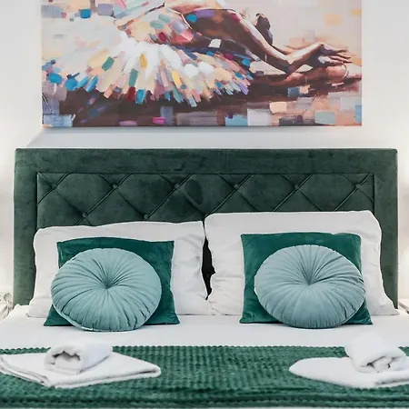 Art Center Apartment Split