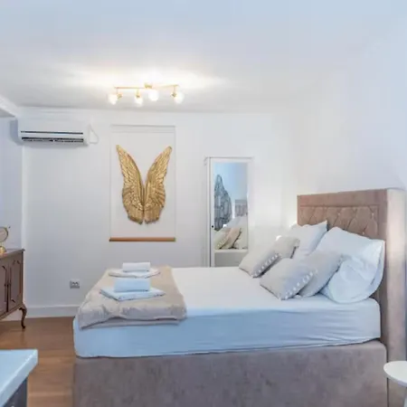 Art Center Apartment