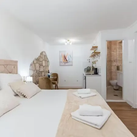 Art Center Apartment Split